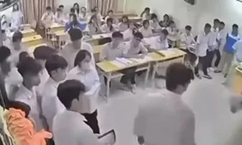 Bắt khẩn cấp nam sinh hành hung cô giáo trong lớp: Sở GD&ĐT Hà Nội lên tiếng