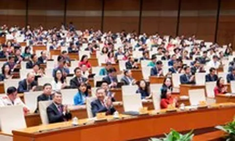 Tin tức sáng 21-10: Quốc hội thảo luận sửa Luật Bảo hiểm xã hội, thêm nhiều nhóm bảo hiểm bắt buộc