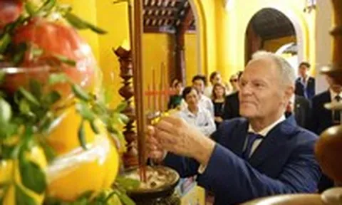 Thủ tướng Ba Lan thăm phố cổ Hội An