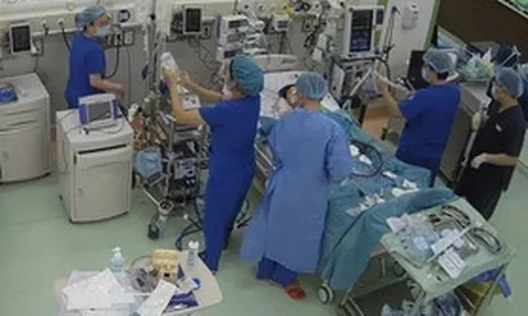 Chạy ECMO gần 12 ngày cứu sống bệnh nhi nguy kịch vì cúm A