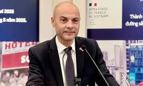 Tân Đại sứ Pháp Didier Le Bret: 'Cha tôi sinh ra ở Việt Nam, bà nội tôi là người Huế'