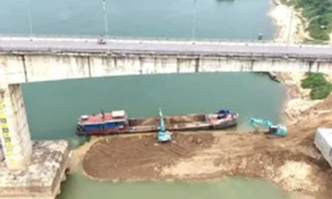 Sửa cầu sông Lô chậm tiến độ, nhà thầu không chấp hành chỉ đạo của tỉnh Phú Thọ